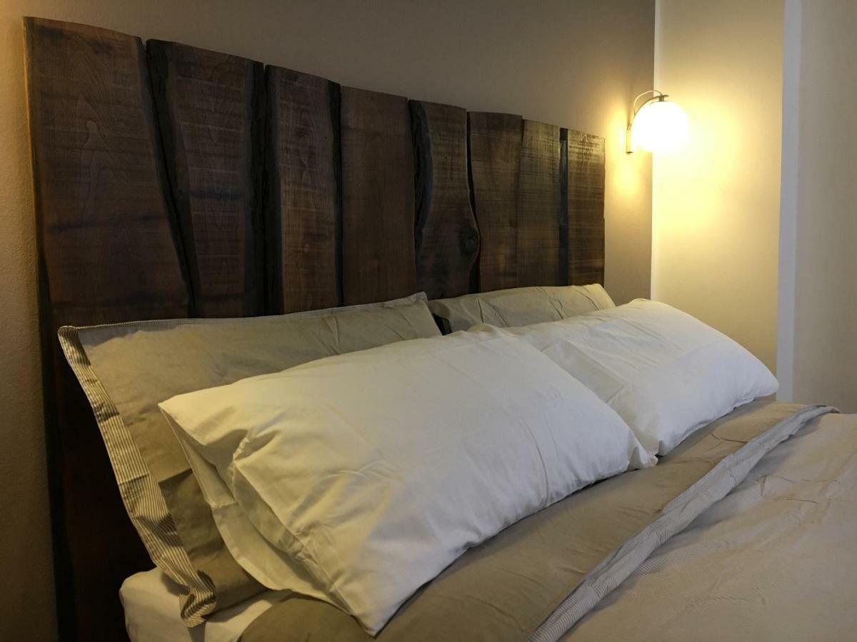 Elleboro Bed & Breakfast Carugo Dış mekan fotoğraf