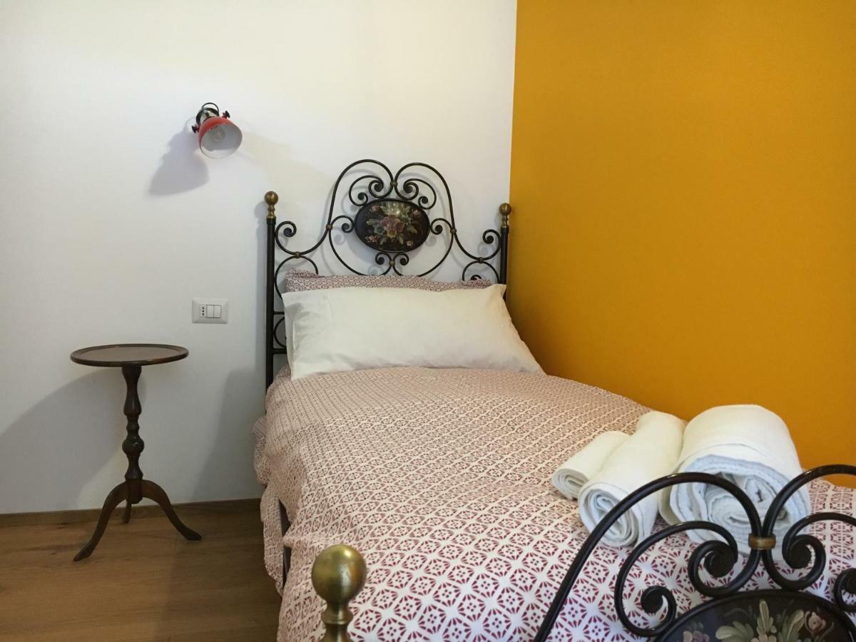 Elleboro Bed & Breakfast Carugo Dış mekan fotoğraf