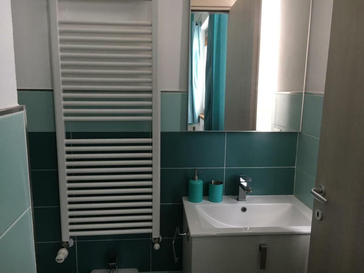 Elleboro Bed & Breakfast Carugo Dış mekan fotoğraf