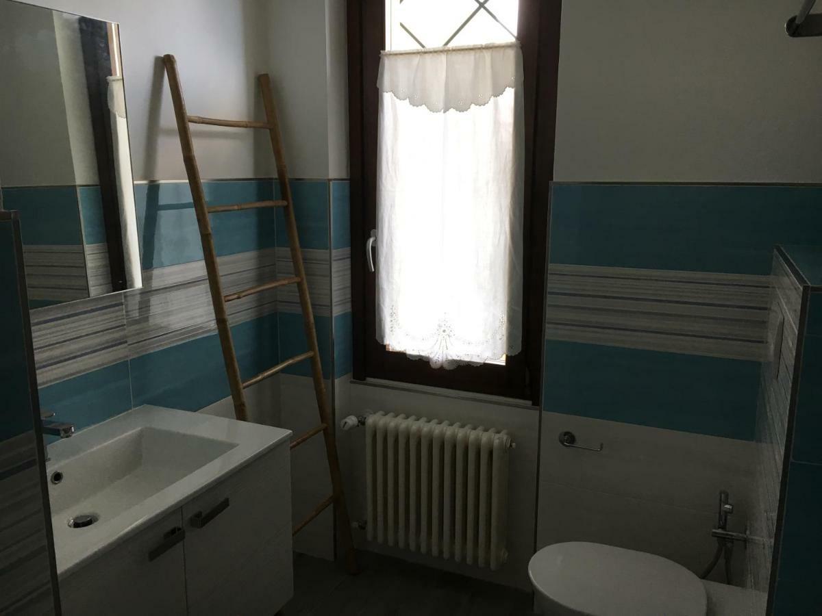 Elleboro Bed & Breakfast Carugo Dış mekan fotoğraf