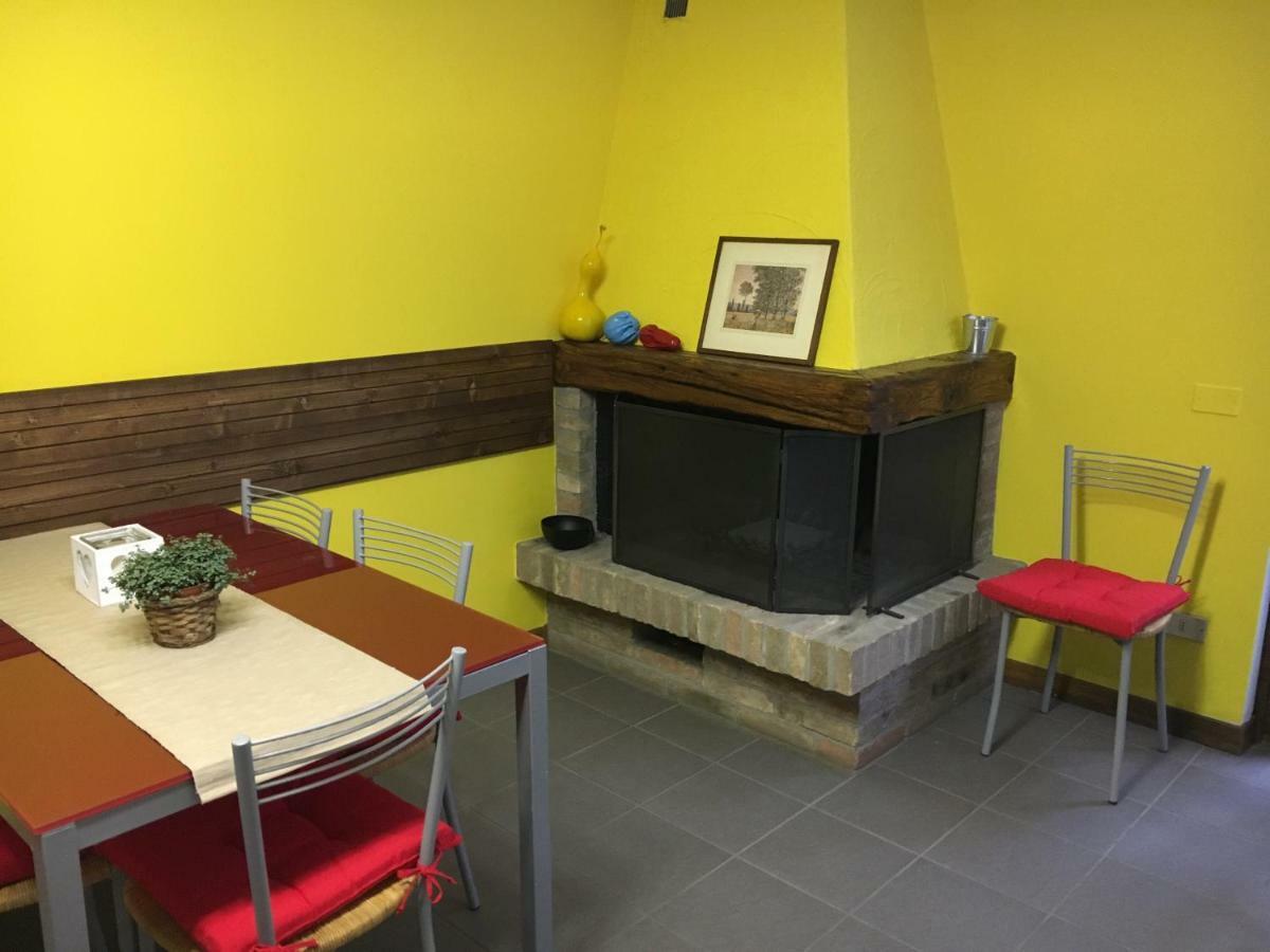 Elleboro Bed & Breakfast Carugo Dış mekan fotoğraf